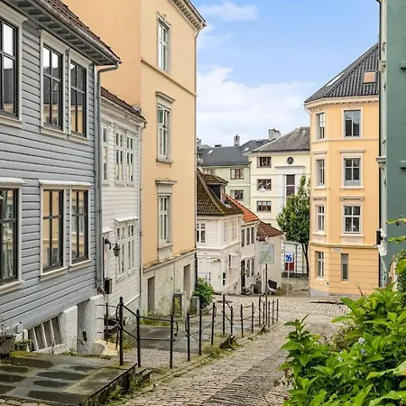 Prázdninový dům Dinbnb Homes I 4-apartment House In Idyllic Location *